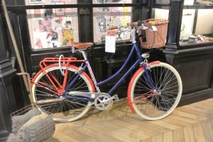 Theblue white and red bicycle was my first choice at 880€