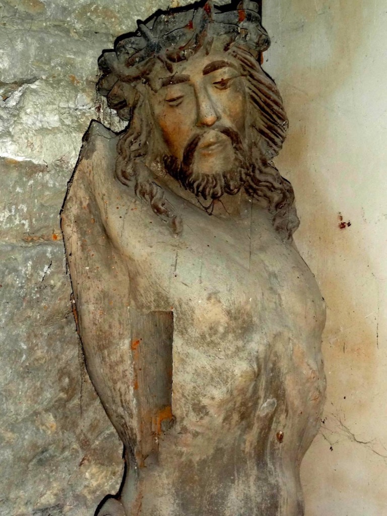 The 17th century oak wood Christ from Noyon will be restored in February