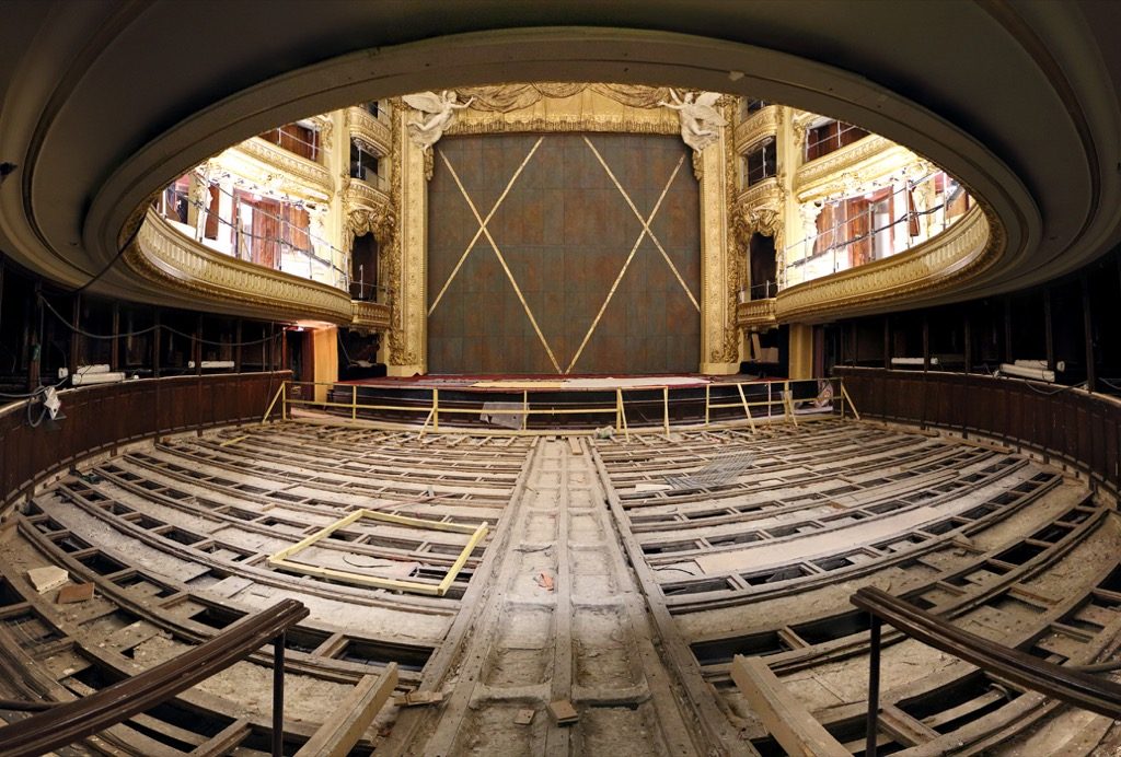 18 months of work were necessary to refurbish the theatre